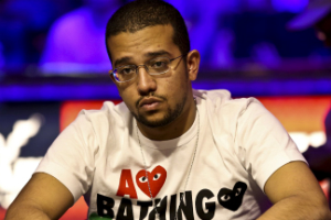 Salman “salfshb” Behbehani ligger först av de 6 finalisterna i 2016 WCOOP $102,000 Super High Roller