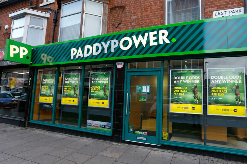 Flutter kan tvingas sälja Paddy Power för att överleva konkurrensprövningen över Stars Group-fusionen