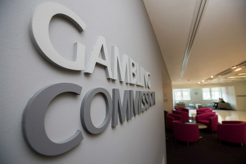 Brittiska spelmyndigheten UK Gambling Commission drar in andra spellicensen efter flera veckor